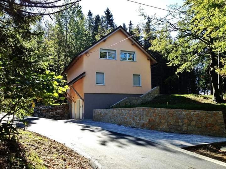 Apartmaji Velikonja Ajdovscina Exterior photo